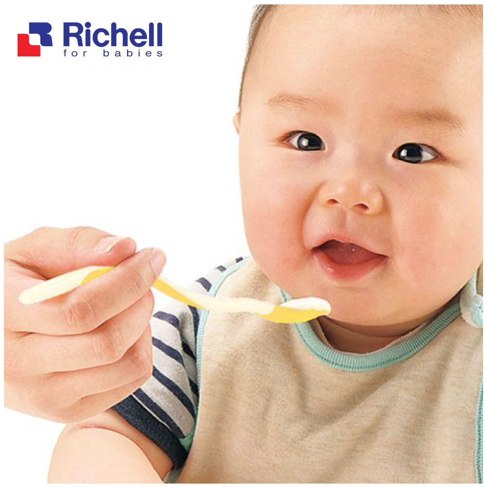 Bộ 2 thìa mềm Richell (vàng- cam) RC98687