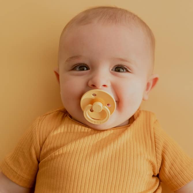 Ti ngậm cao su Bibs (0-6m)