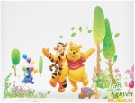 Giấy dán tường Decal Gấu Pooh và bạn hổ ca hát