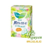 Băng vệ sinh có cánh Laurier Kao 22 miếng